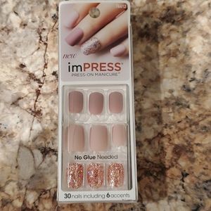 Impress press on manicure